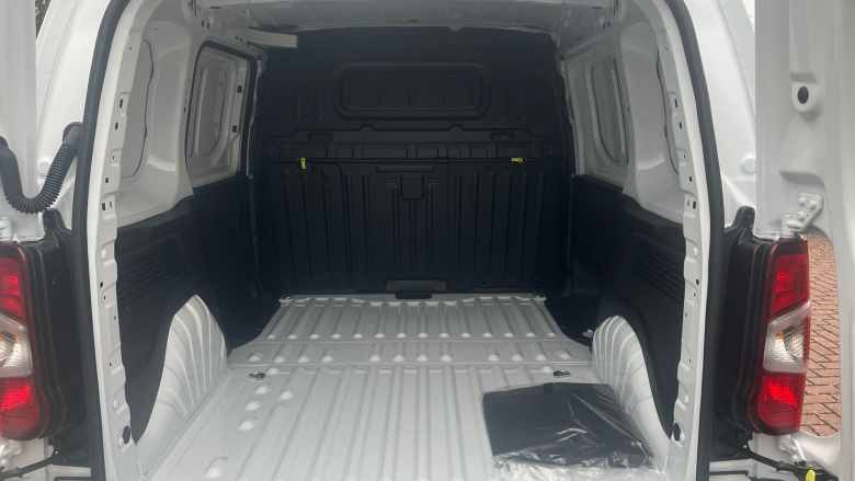 Peugeot Partner Standard Diesel 1.5 BlueHDi 130 Asphalt Van EAT8